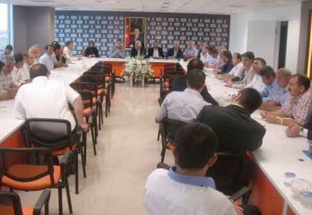 AK Parti seçim çalışmalarını değerlendirdi