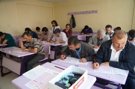 AK Parti Siyaset Akademisi’nde sınav heyecanı