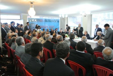 AK Parti’de katılımlı bayramlaşma