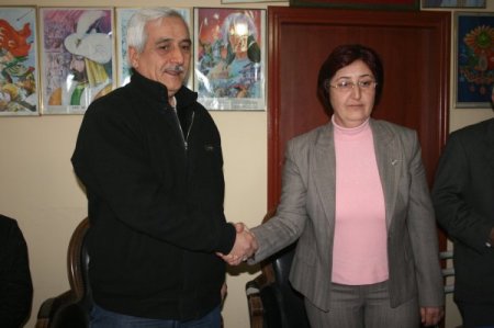 AK Parti'den ihraç edilen bayan belediye başkanı BBP'ye katıldı