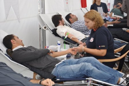 AK Parti’den kan bağışı kampanyası