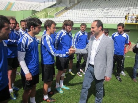 AK Parti’den Ünyespor’a ziyaret