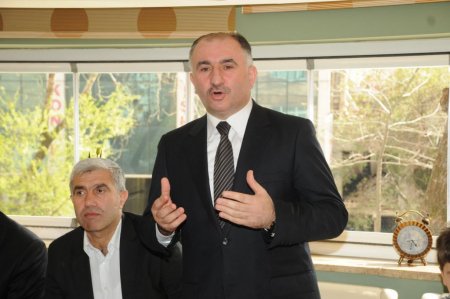 AK Parti’den Yaşlılar Haftası jesti