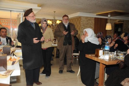 AK Parti’den Yaşlılar Haftası jesti