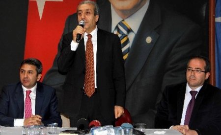 AK Partili Aydın: Diyarbakır’da Kürtçe dualarla karşılandık