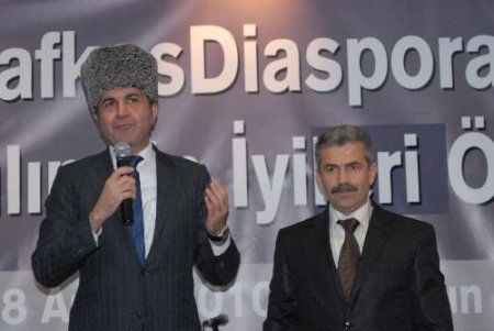 Ak Parti'li Çelik: Çerkezler Bu Vatanın Sahibi, Diaspora Kelimesini Kabul Etmiyorum