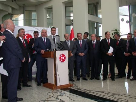 Ak Partili Çelik: Meseleler Sıfırdan Ele Alınmalı, Ön Şart Koşulmamalı