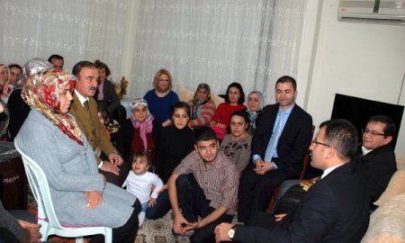 AK Partili Çırak, vatandaşın sorunlarını dinliyor