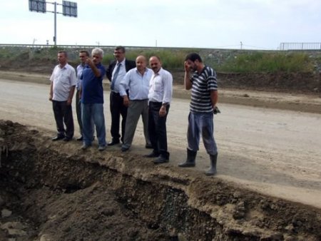 Ak Partili Çırakoğlu, Gündoğdu'daki Afetzedeleri Ziyaret Etti