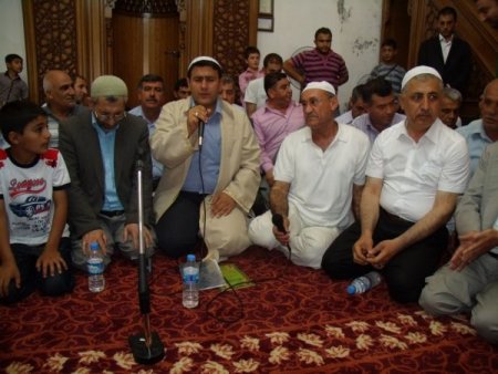 Ak Partili Dindar, Zaferini Kürtçe Mevlit'le Kutladı