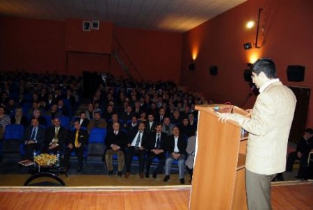 Ak Parti'li Ekmen: Demokratikleşme Adına Önemli Adımlar Atıldı