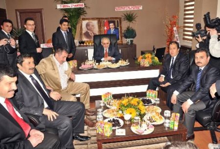 Ak Parti'li Ekrem Erdem: Türkiye İhtilal Anayasasından Kurtulmalı