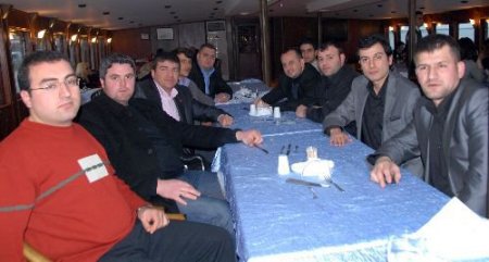 Ak Parti'li Gençler, Birlik Ve Beraberlik Yemeğinde Buluştu