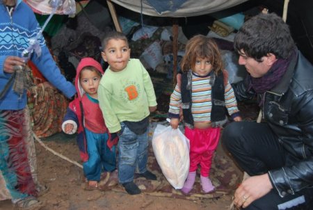 AK Partili gençlerden, Suruç'a sığınan Suriyeliler için yardım kampanyası