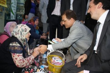 Ak Partili Heyet Kapalı Çarşı Esnafını Ziyaret Etti