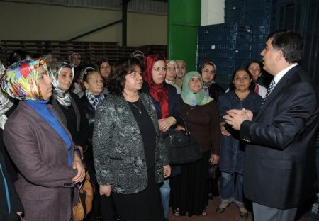 AK Parti'li kadınlar, Şehitkamil’in çalışmalarını yerinde inceledi