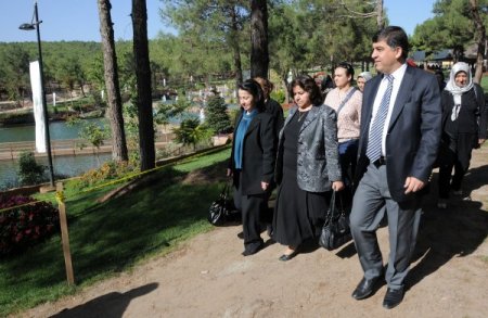 AK Parti'li kadınlar, Şehitkamil’in çalışmalarını yerinde inceledi