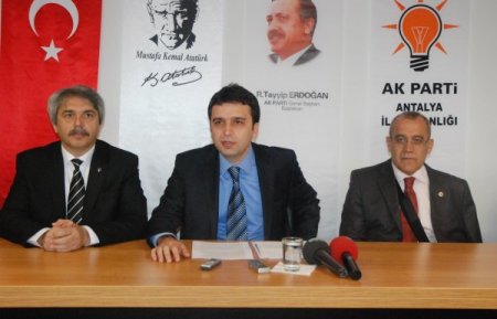 Ak Partili Köse, Akaydın'ı Yapmadığı Yatırımların Açılışını Yapmakla Suçladı