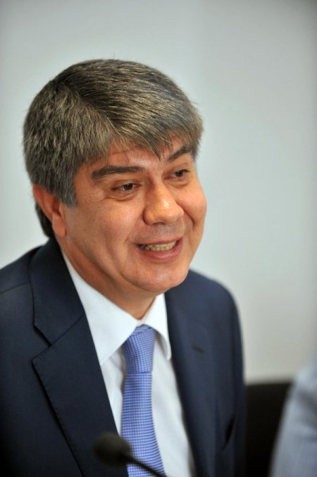 AK Parti'li Türel: Akaydın, 'yalan söyleme' hastası acil şifa diliyorum