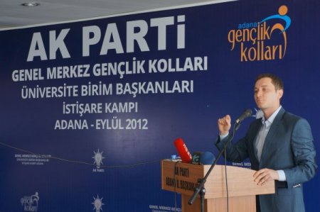 AK Partili üniversiteliler Karataş'ta kampa girdi