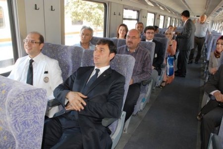 AK Parti'liler Başkent'teki kongreye trenle çıkarma yapacak