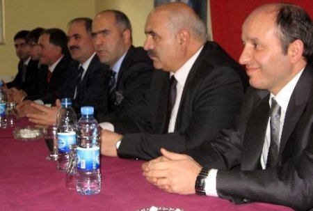 Ak Parti'nin Bayramlaşma Programında Demokratik Açılım Konuşuldu