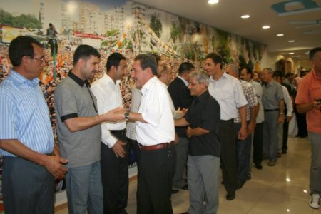 Ak Parti'nin Bayramlaşmasına Yoğun İlgi