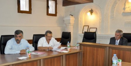 AK Parti'ye geçen Midyat Belediyesi ilk meclis toplantısını yaptı