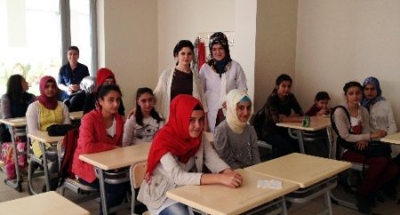 AKAD’dan okuma salonu çocuklarına göz taraması