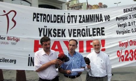 Akaryakıt Zammına 'dualı' Tepki