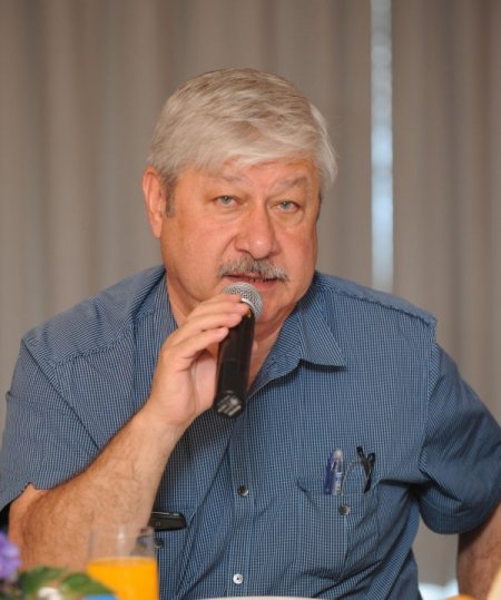 Akaydın: Anketlerde önde görünüyoruz