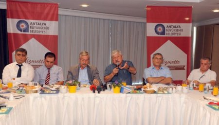 Akaydın: Anketlerde önde görünüyoruz