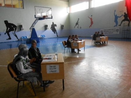 Akçakale'e liseler arası bilgi yarışması