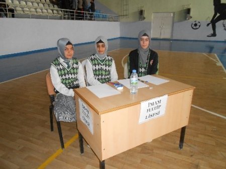 Akçakale'e liseler arası bilgi yarışması