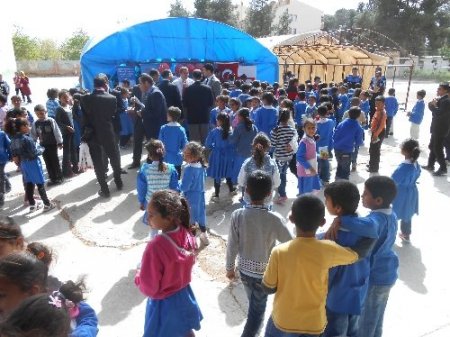 Akçakaleli miniklerden kitap fuarına yoğun ilgi