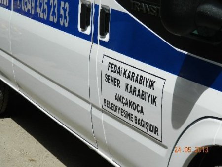 Akçakocalı hayırsever belediyeye tam donanımlı ambulans bağışladı