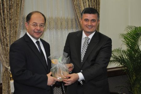 Akdağ: 10 Bin Sağlıkçı 3 Bin Köyde Kkka Konusunda Vatandaşı Bilgilendirdi (1)