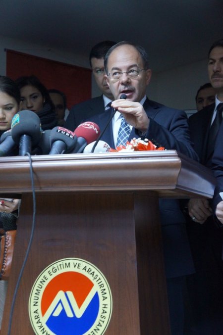 Akdağ: 137 kemoterapi merkezinde yılda 350 bin işlem gerçekleştiriyoruz