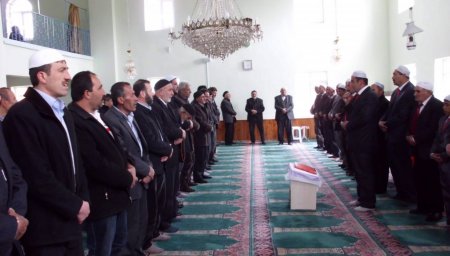 Akdağmadeni’nde şehitler için mevlid okutuldu