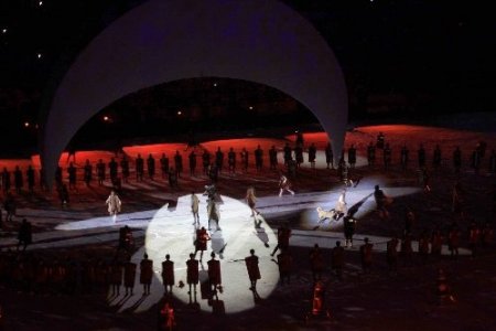 Akdeniz Oyunları'nın açılış törenine sahne gösterileri damga vurdu
