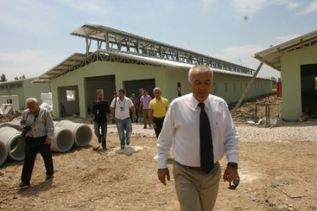 Akdeniz Oyunları'nın yapılacağı Adana Atlıspor Kulübü'nde inşaatlar sürüyor