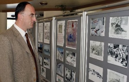 Akdeniz Üniversitesi'nde 'sarıkamış Destanı' Sergisi Açıldı