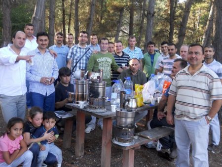 AKEGDER öğretmenleri piknikle bir araya getirdi