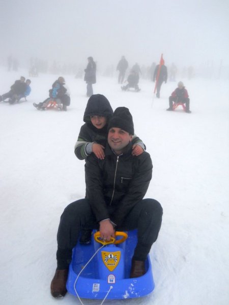 AKEGDER üyeleri, kışın tadını Kartepe’de çıkardı