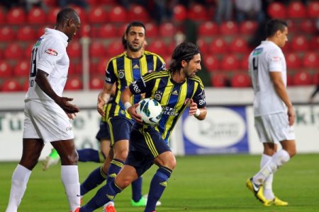 Akhisar Belediye Gençlik ve Spor: 1 - Fenerbahçe: 2