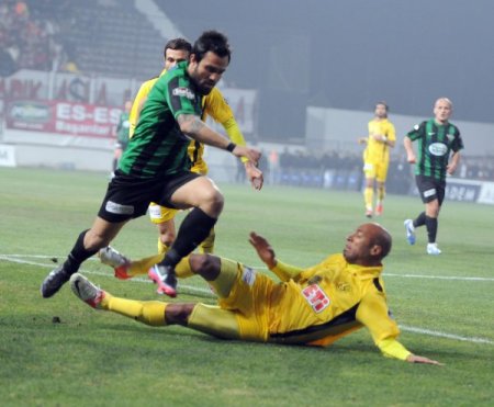 Akhisar Belediyespor: 1 - Eskişehir: 1