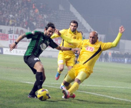 Akhisar Belediyespor: 1 - Eskişehir: 1