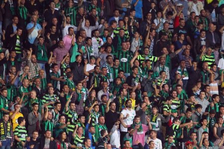 Akhisar Belediyespor: 1 - Fenerbahçe: 2 (İlk Yarı)