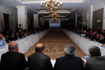 Akil adamlar, Van'da STK'ların görüş ve önerilerini dinledi