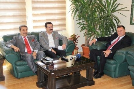 Akil Adamlar Heyeti, Vali Lekesiz ve Başkan Savaş'ı ziyaret etti